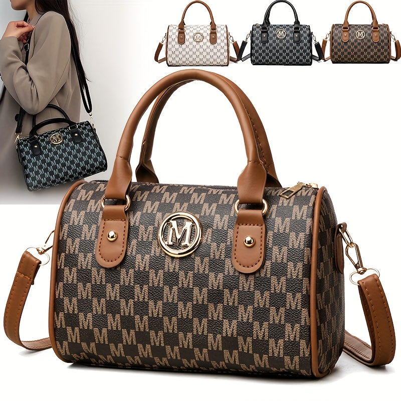 حقيبة كتف نسائية بحروف أبجدية  - مراجعة Leatherwork Logo وسعره
