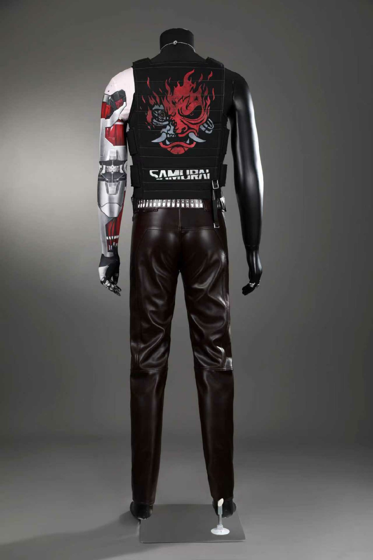 جوني سيلفر هاند أزياء تنكرية ل - مراجعة Leather Work Pants وسعره