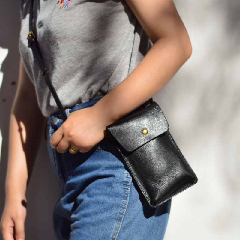 حقيبة هاتف محمول AETOO-Crossbo - مراجعة Leatherwork Rivets وسعره